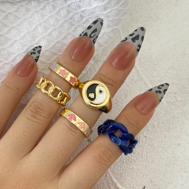 LILI'S RINGS COLLECTION FW21 R091